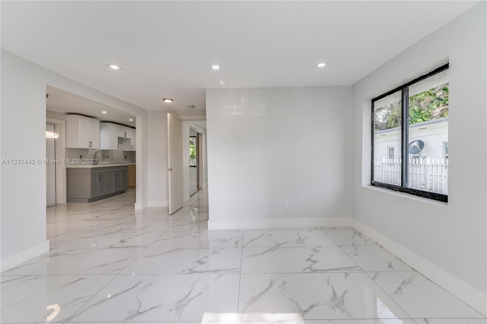 See details / 1621 sq. ft. $ 2023-01-24 0 Photo