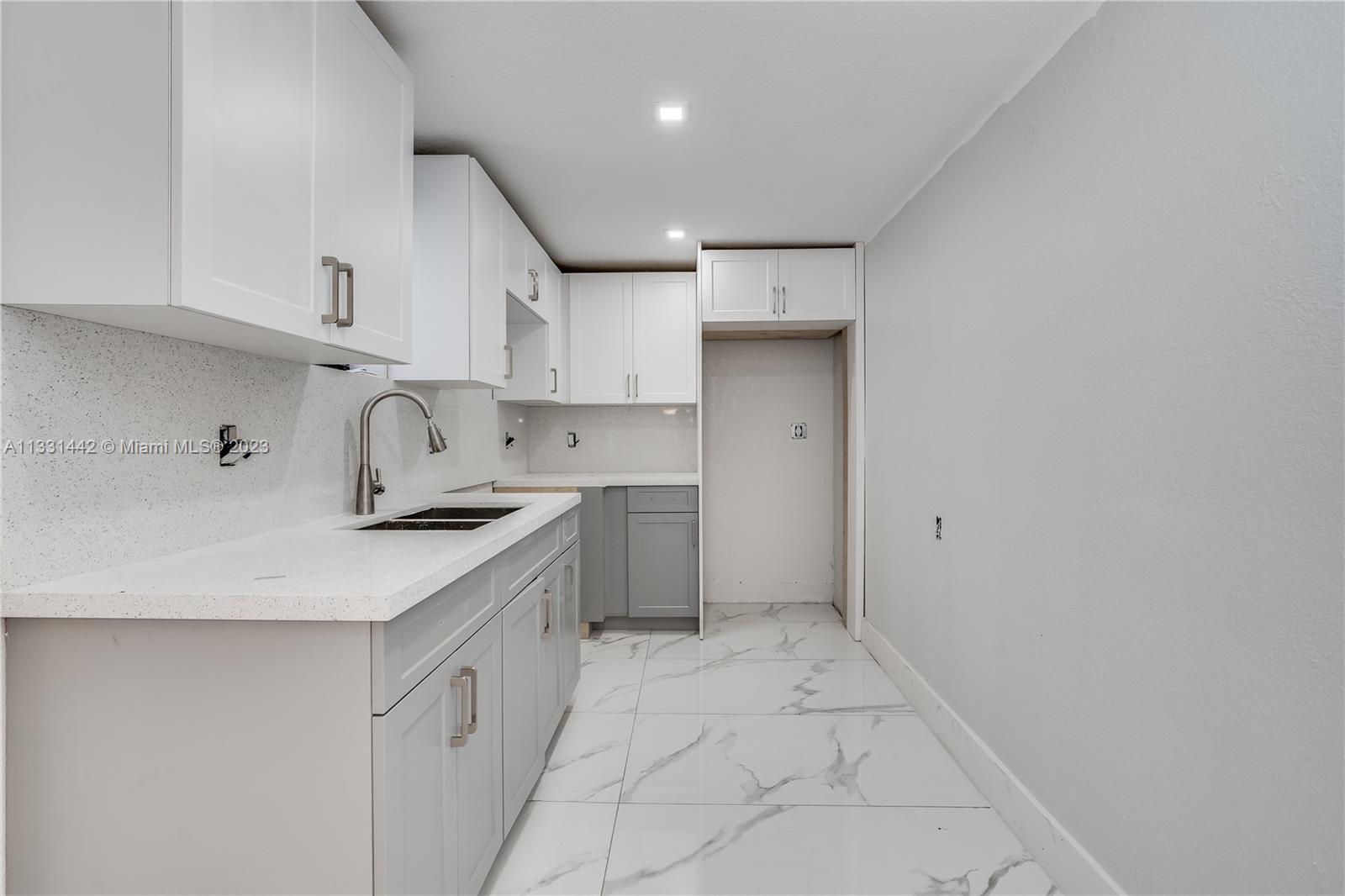 See details / 1621 sq. ft. $ 2023-01-24 0 Photo