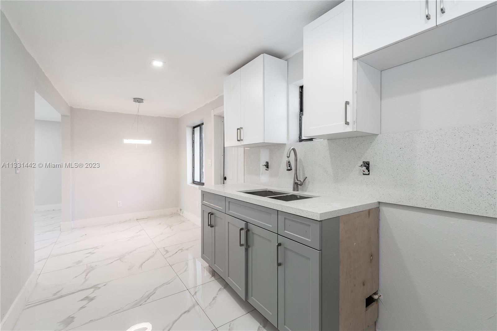 See details / 1621 sq. ft. $ 2023-01-24 0 Photo
