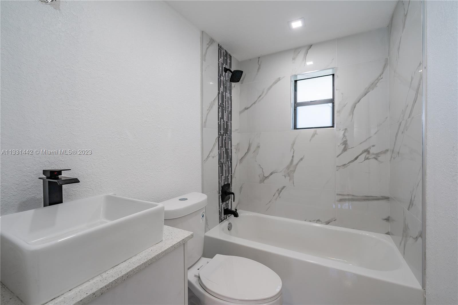 See details / 1621 sq. ft. $ 2023-01-24 0 Photo