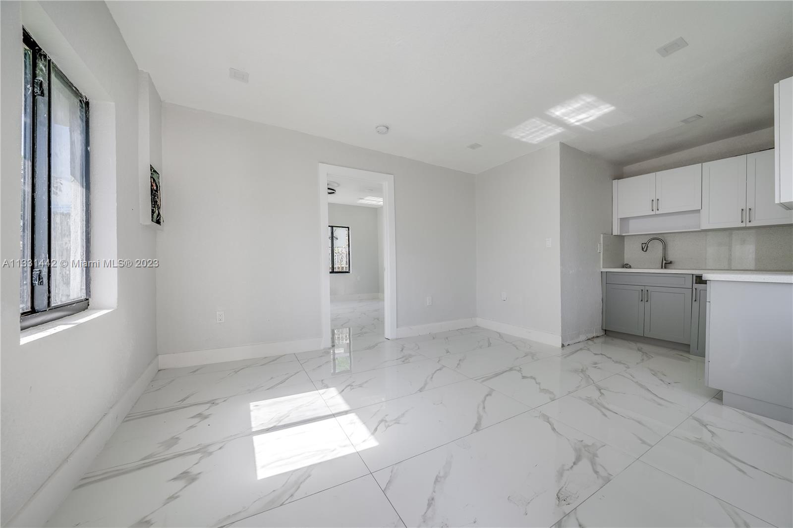 See details / 1621 sq. ft. $ 2023-01-24 0 Photo