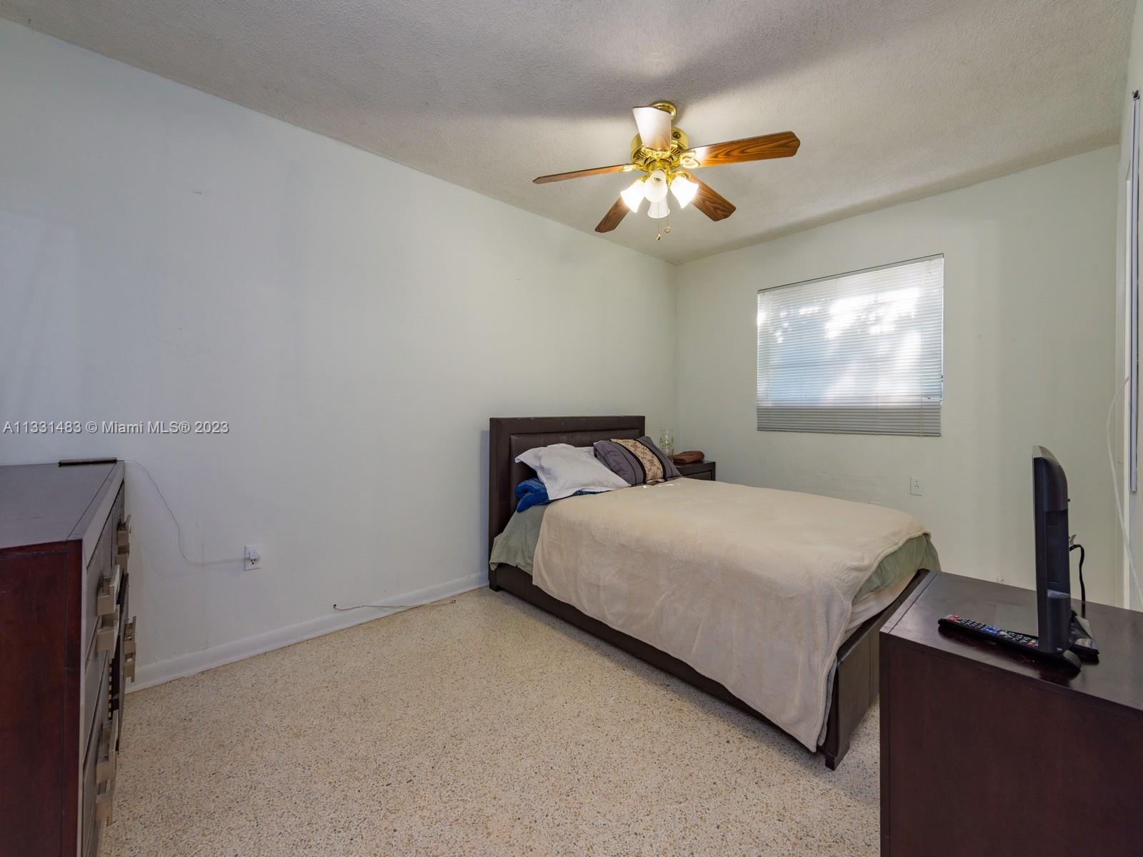 See details / 2024 sq. ft. $ 2023-01-23 0 Photo
