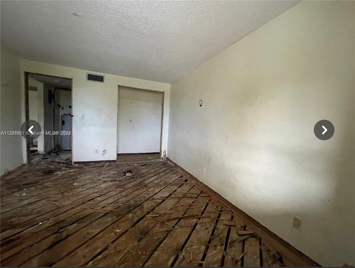 See details / sq. ft. $ 2023-01-23 0 Photo