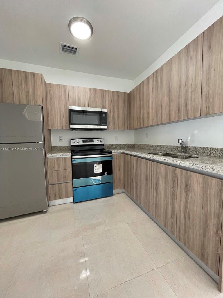 See details / sq. ft. $ 2023-01-24 0 Photo