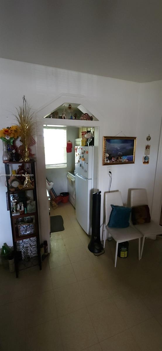 See details / 2784 sq. ft. $ 2023-02-02 0 Photo