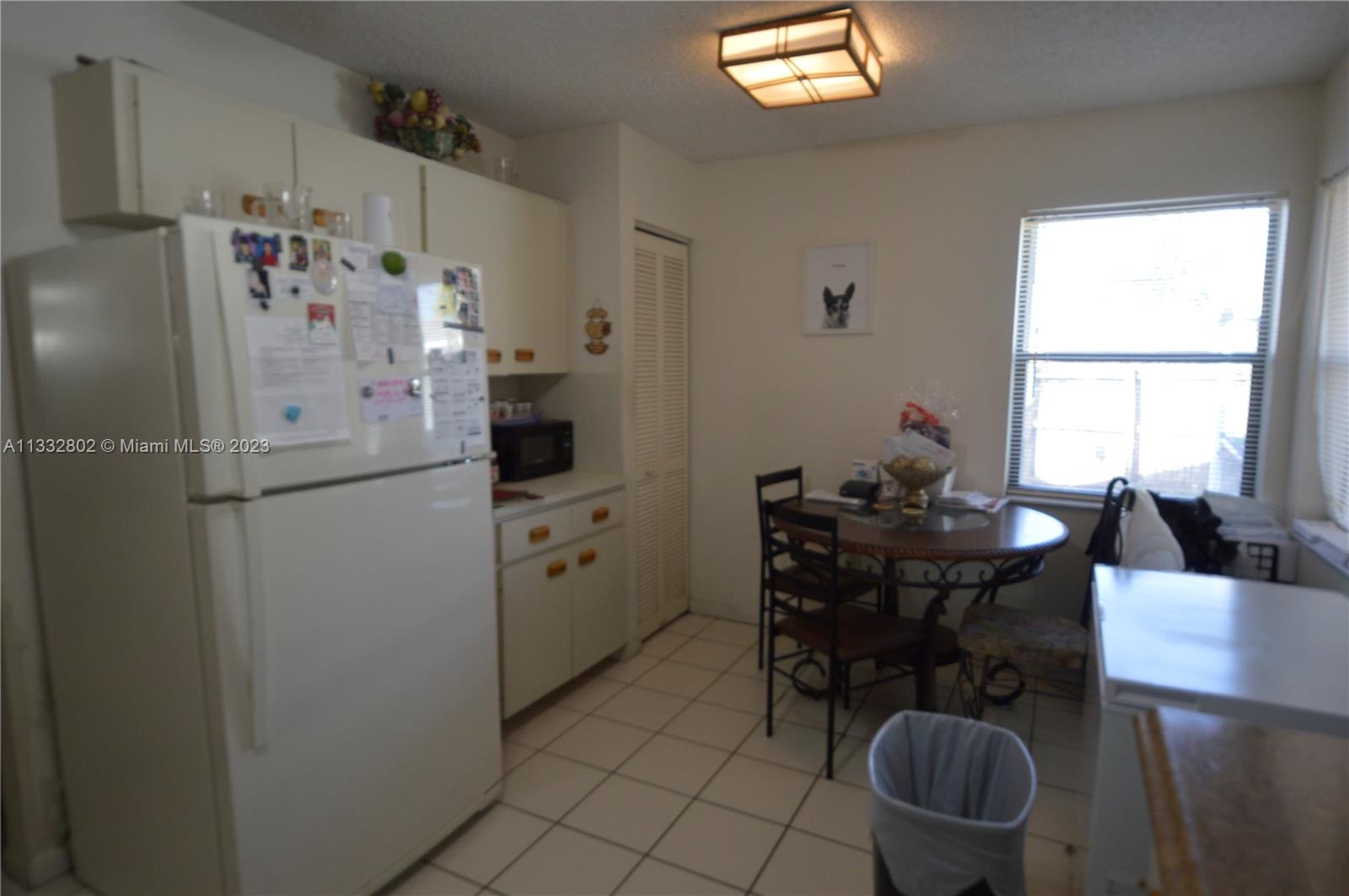 See details / 1948 sq. ft. $ 2023-01-25 0 Photo