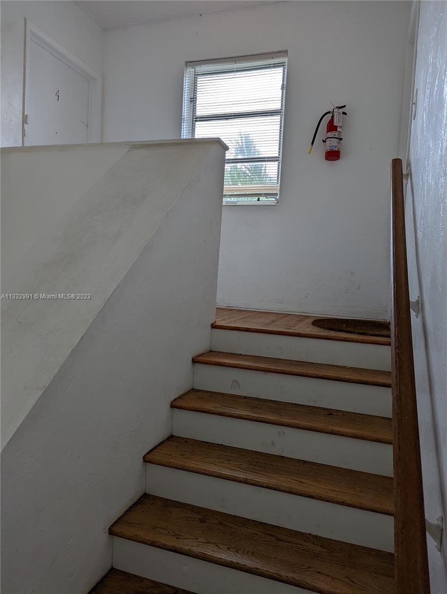 See details / 3382 sq. ft. $ 2023-01-25 0 Photo