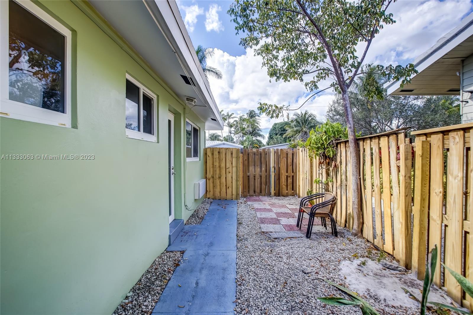 See details / sq. ft. $ 2023-01-25 0 Photo