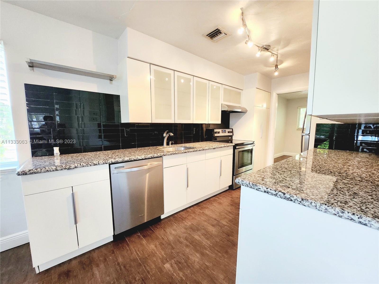 See details / sq. ft. $ 2023-01-25 0 Photo