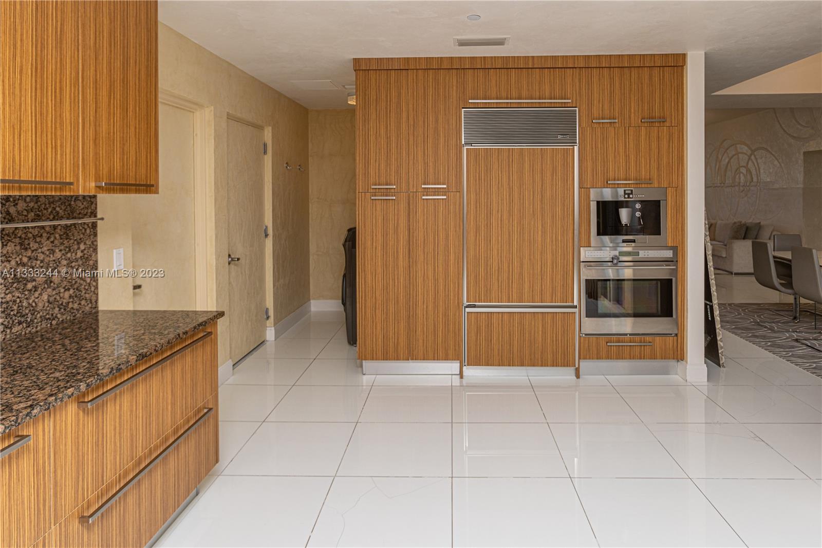 See details 2606 3 / 4 2558 sq. ft. $ 2023-01-25 0 Photo