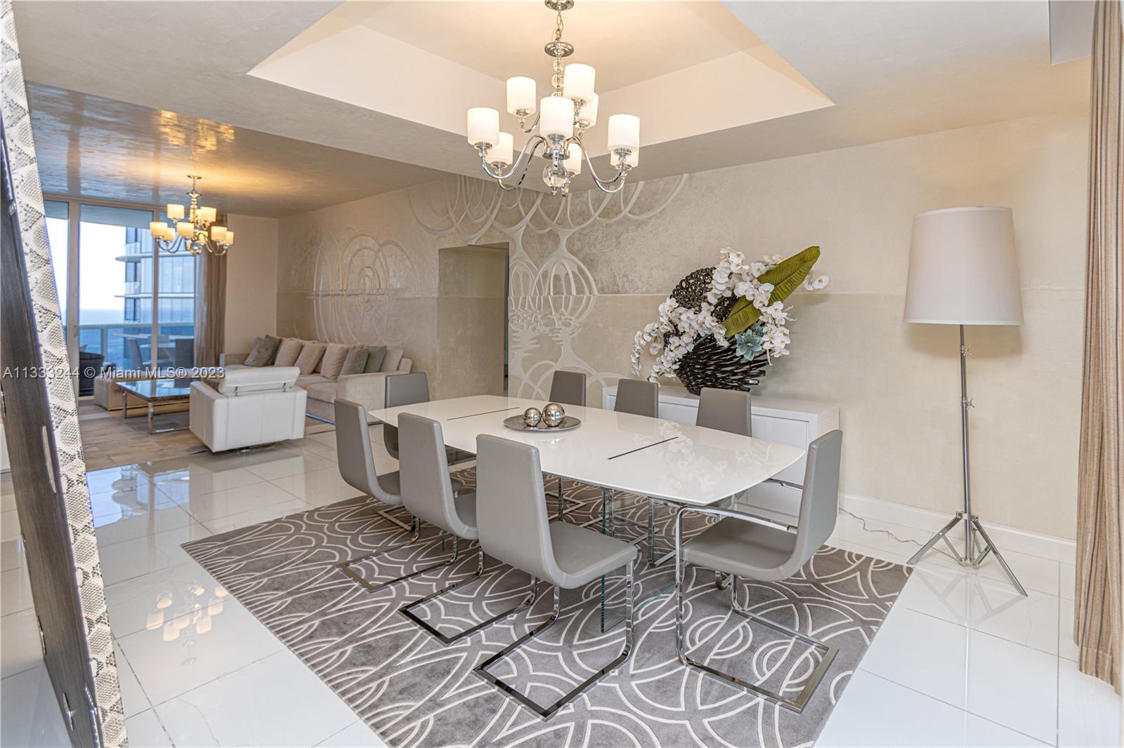 See details 2606 3 / 4 2558 sq. ft. $ 2023-01-25 0 Photo