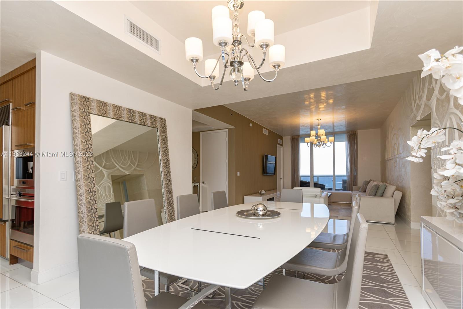 See details 2606 3 / 4 2558 sq. ft. $ 2023-01-25 0 Photo
