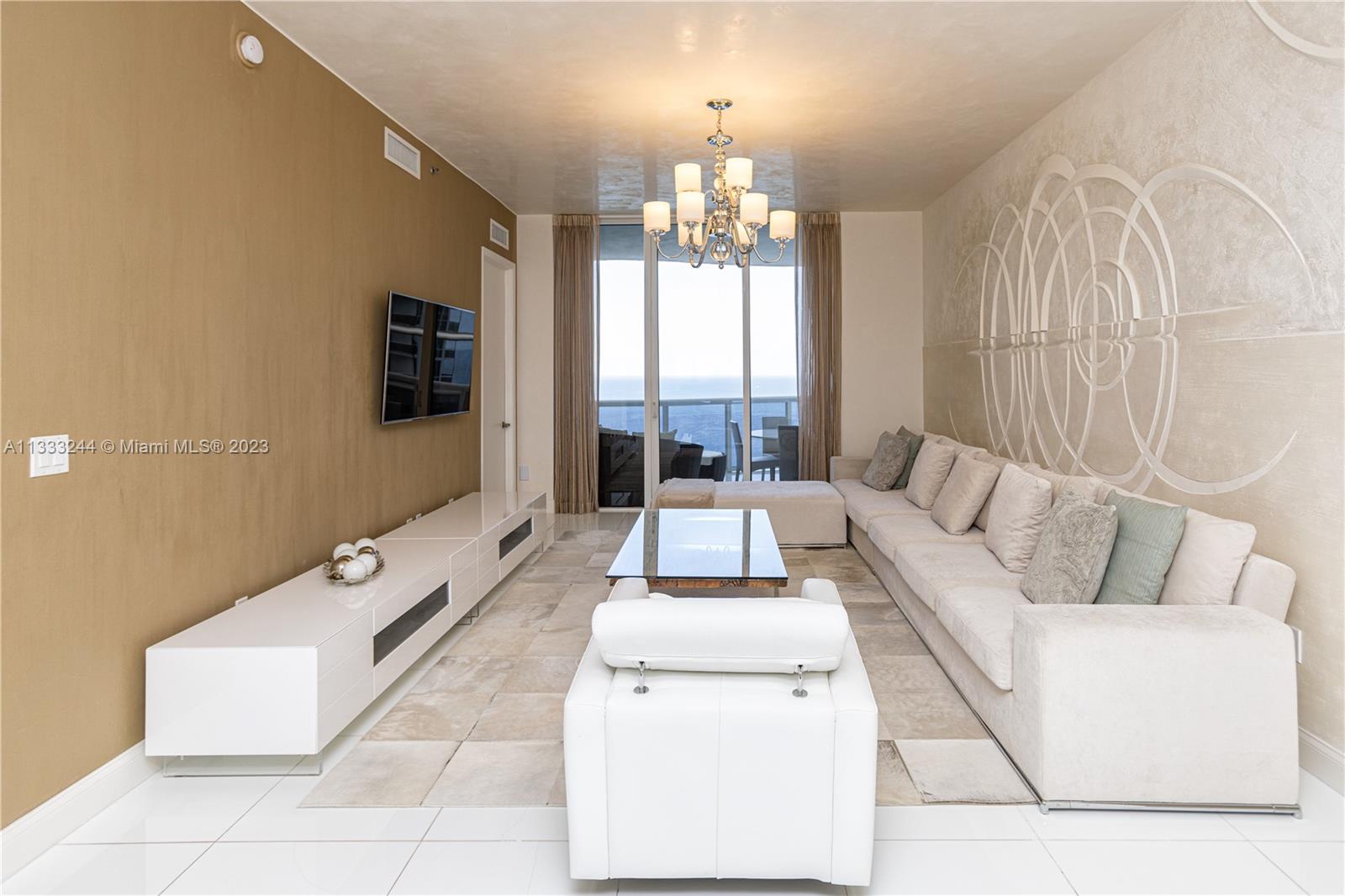 See details 2606 3 / 4 2558 sq. ft. $ 2023-01-25 0 Photo