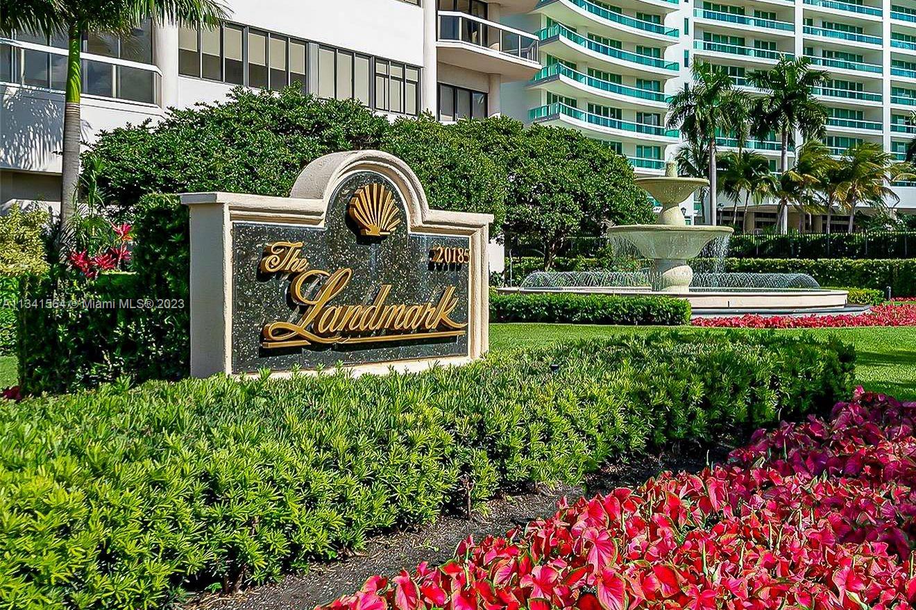 Landmark Club