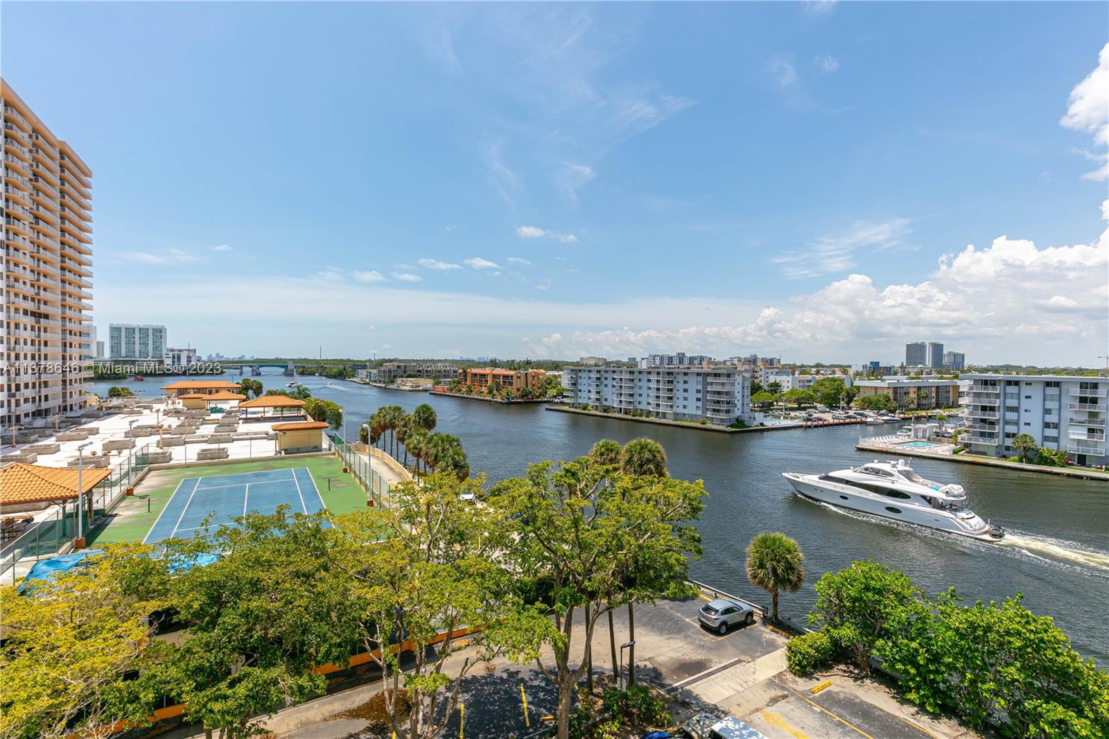 301 174th St 705 ,High Rise, Condominium, Winston Towers 500 Condo