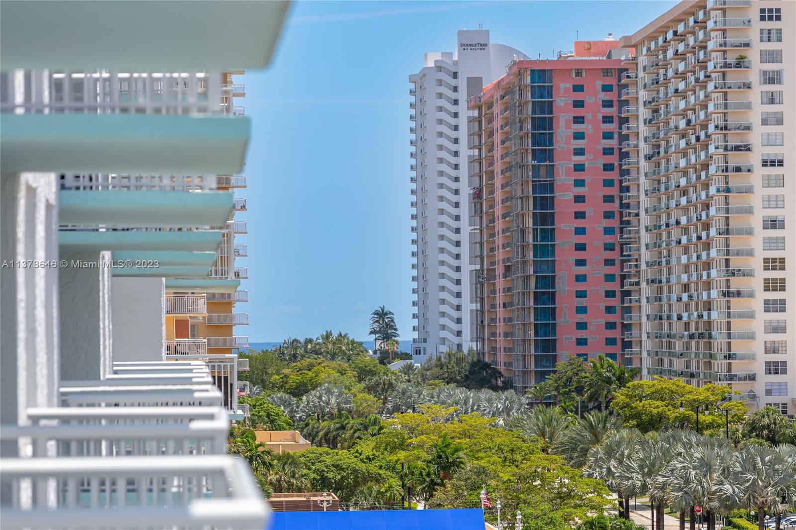 301 174th St 705 ,High Rise, Condominium, Winston Towers 500 Condo