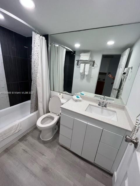Photo of 19201 Collins Ave  #540, Sunny Isles Beach, Florida, 33160 - 
