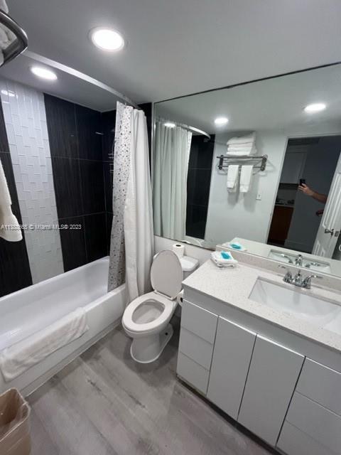 Photo of 19201 Collins Ave  #540, Sunny Isles Beach, Florida, 33160 - 