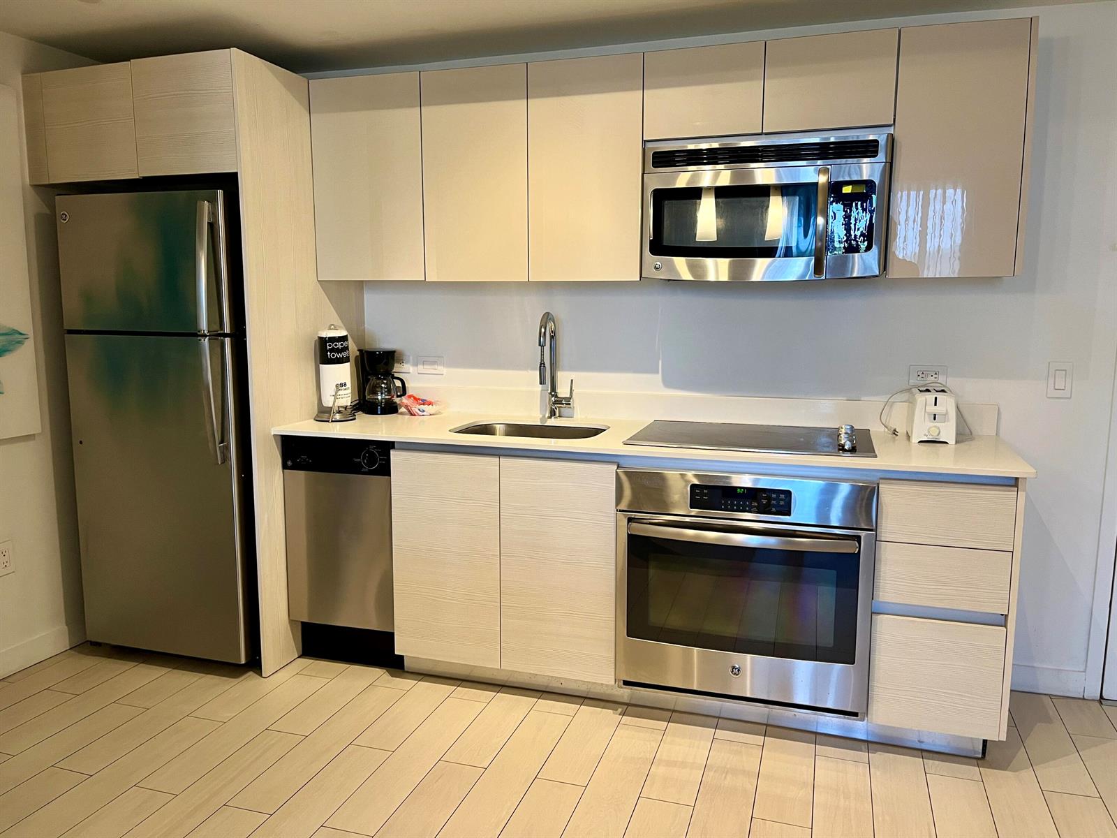 Photo of 2602 Hallandale Beach  #R308, Hallandale Beach, Florida, 33009 - 07. Kitchen 02