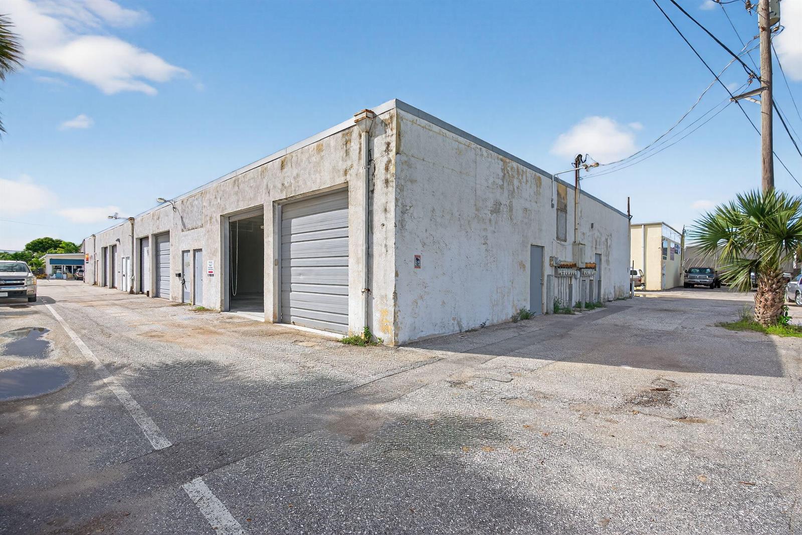 See details 5,6,7,8,9 / 5 sq. ft. $ 2025-10-08 0 Photo