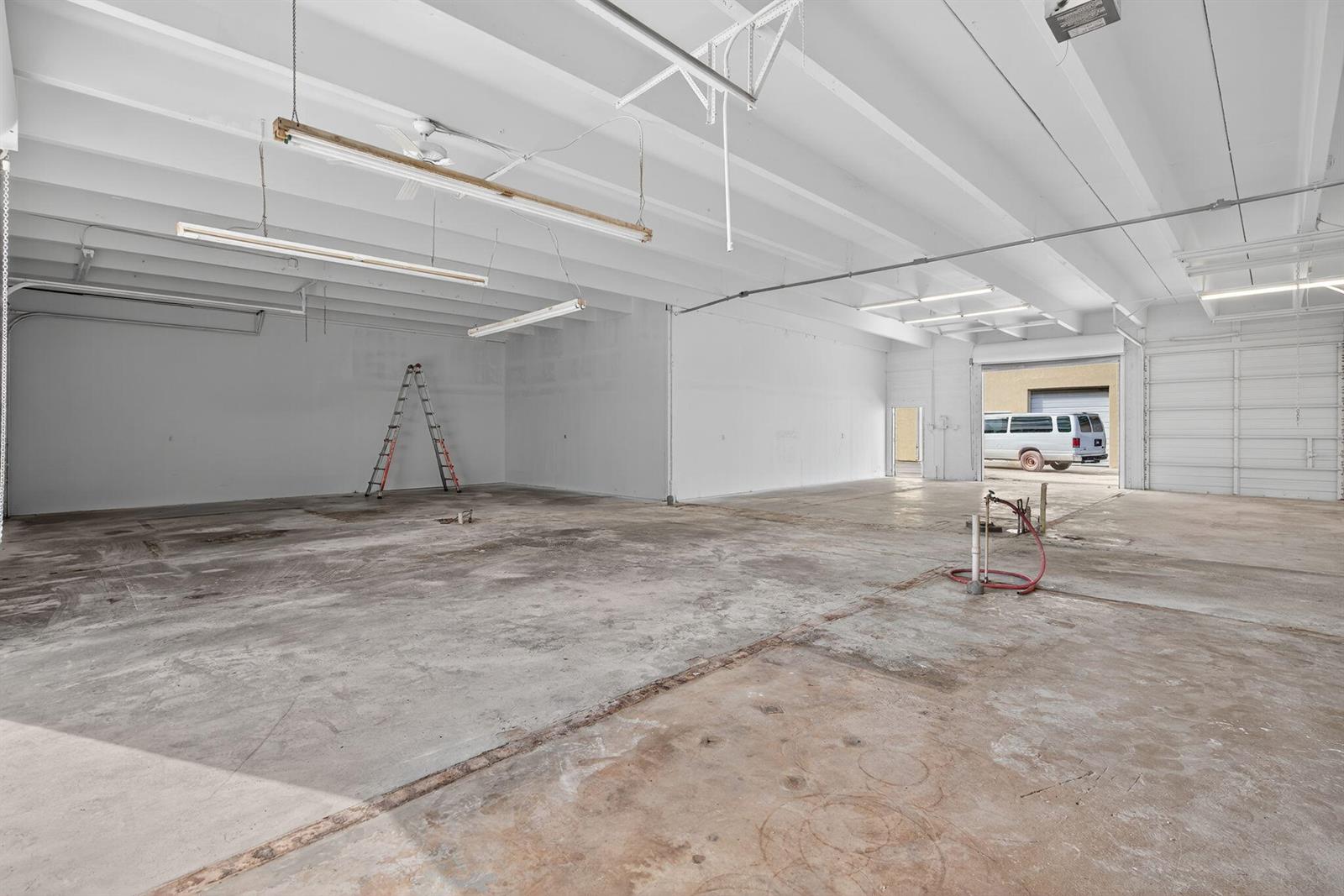 See details 5,6,7,8,9 / 5 sq. ft. $ 2025-10-08 0 Photo