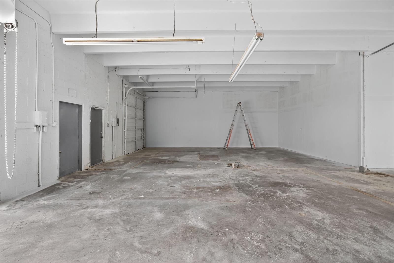 See details 5,6,7,8,9 / 5 sq. ft. $ 2025-10-08 0 Photo