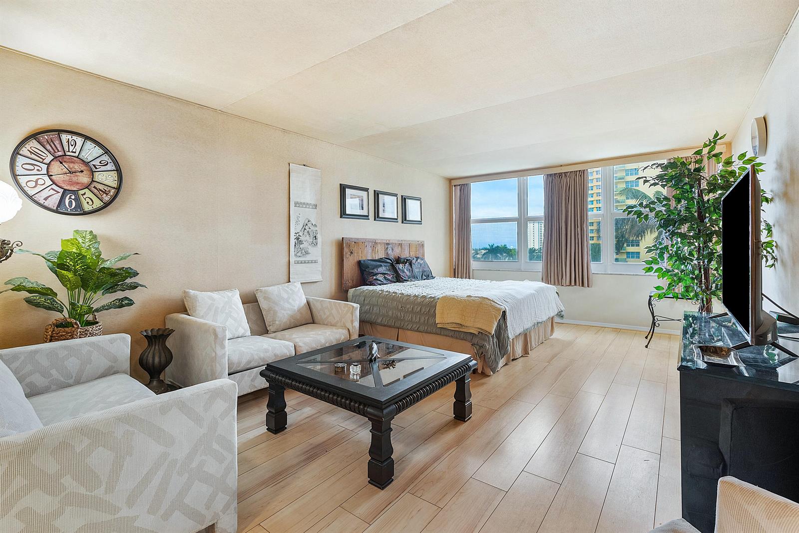 Photo of 2751 Ocean  #504n, Hollywood, Florida, 33019 - 010-2751SouthOceanDrive-Unit504N-Hollywo