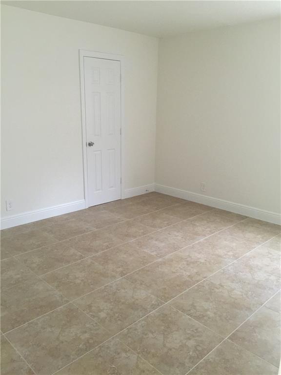 Ver detalles / 0 6800 sq. ft. $ 2025-12-23 0 foto