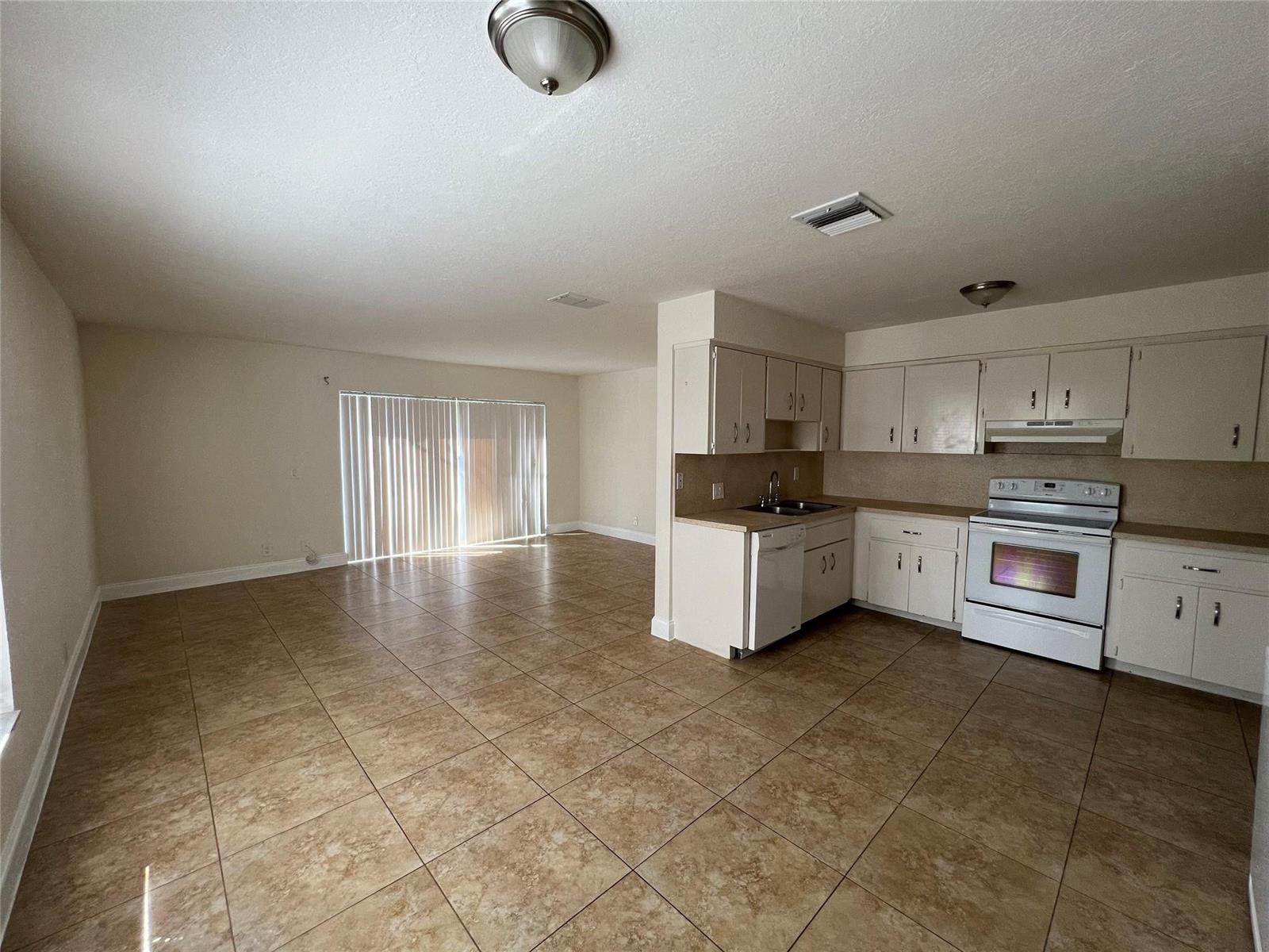 Ver detalles / 0 6800 sq. ft. $ 2025-12-23 0 foto