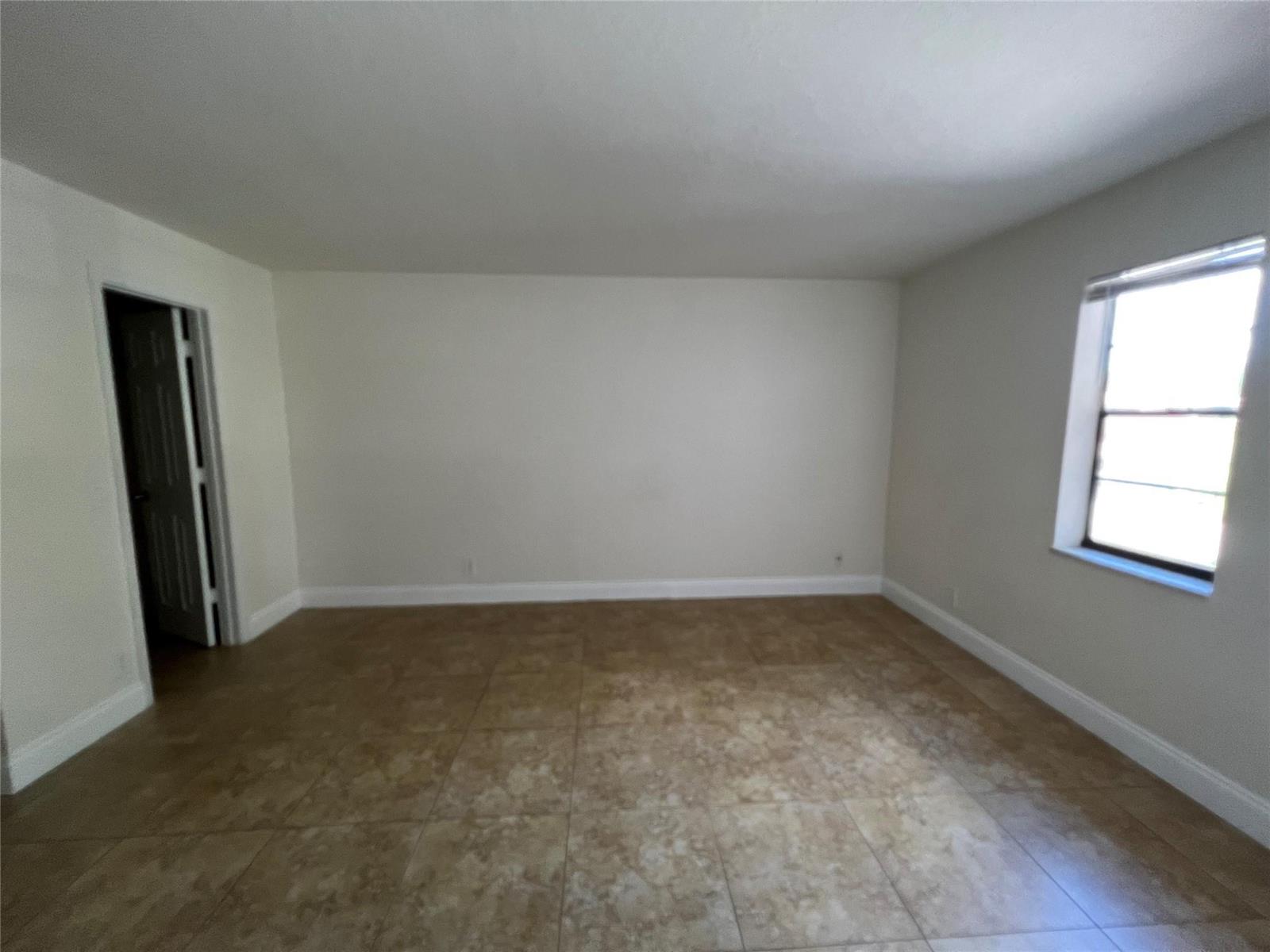 Ver detalles / 0 6800 sq. ft. $ 2025-12-23 0 foto