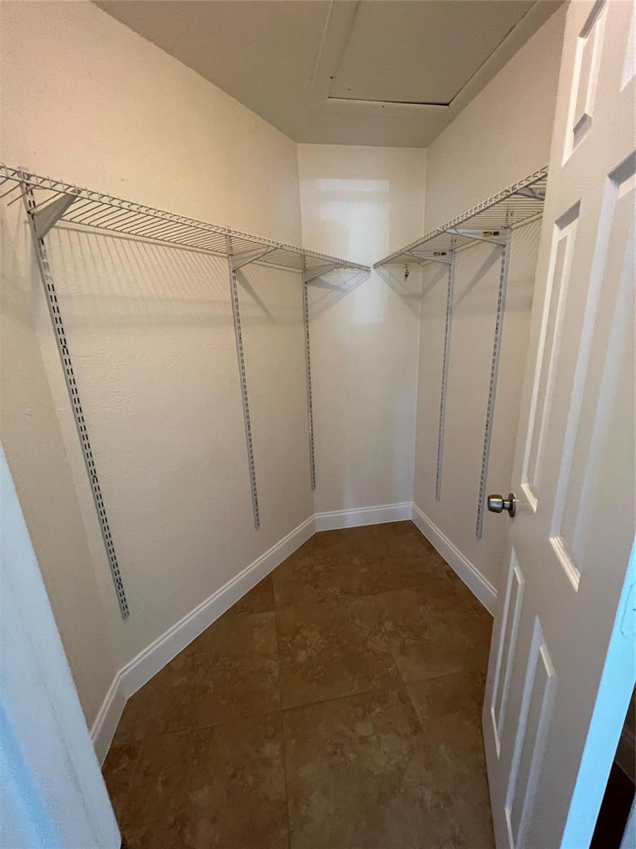 Ver detalles / 0 6800 sq. ft. $ 2025-12-23 0 foto