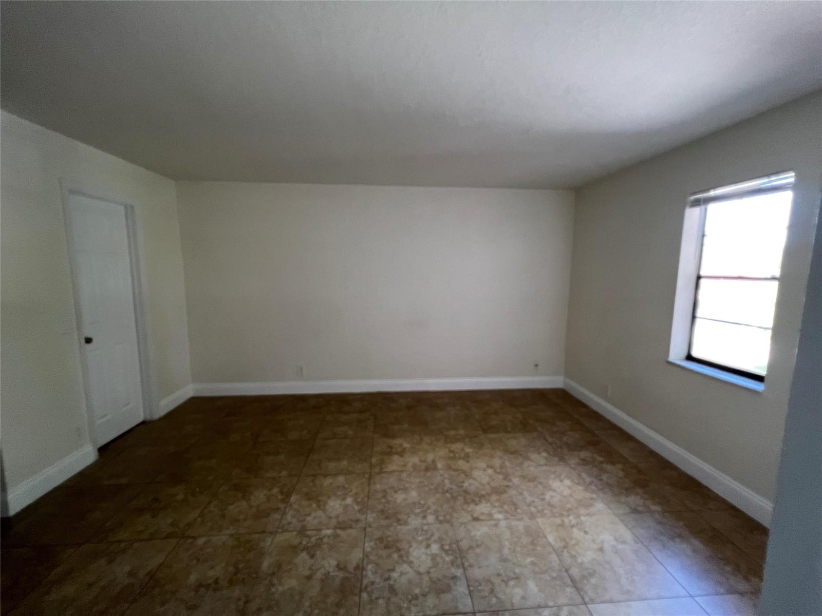 Ver detalles / 0 6800 sq. ft. $ 2025-12-23 0 foto