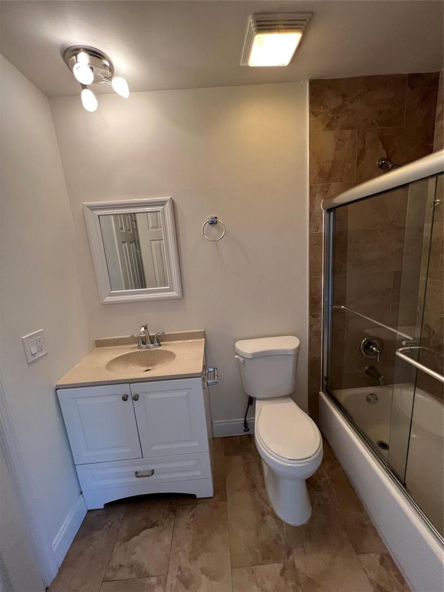 Ver detalles / 0 6800 sq. ft. $ 2025-12-23 0 foto