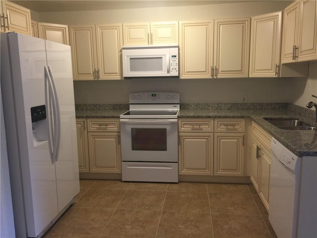 Ver detalles / 0 6800 sq. ft. $ 2025-12-23 0 foto