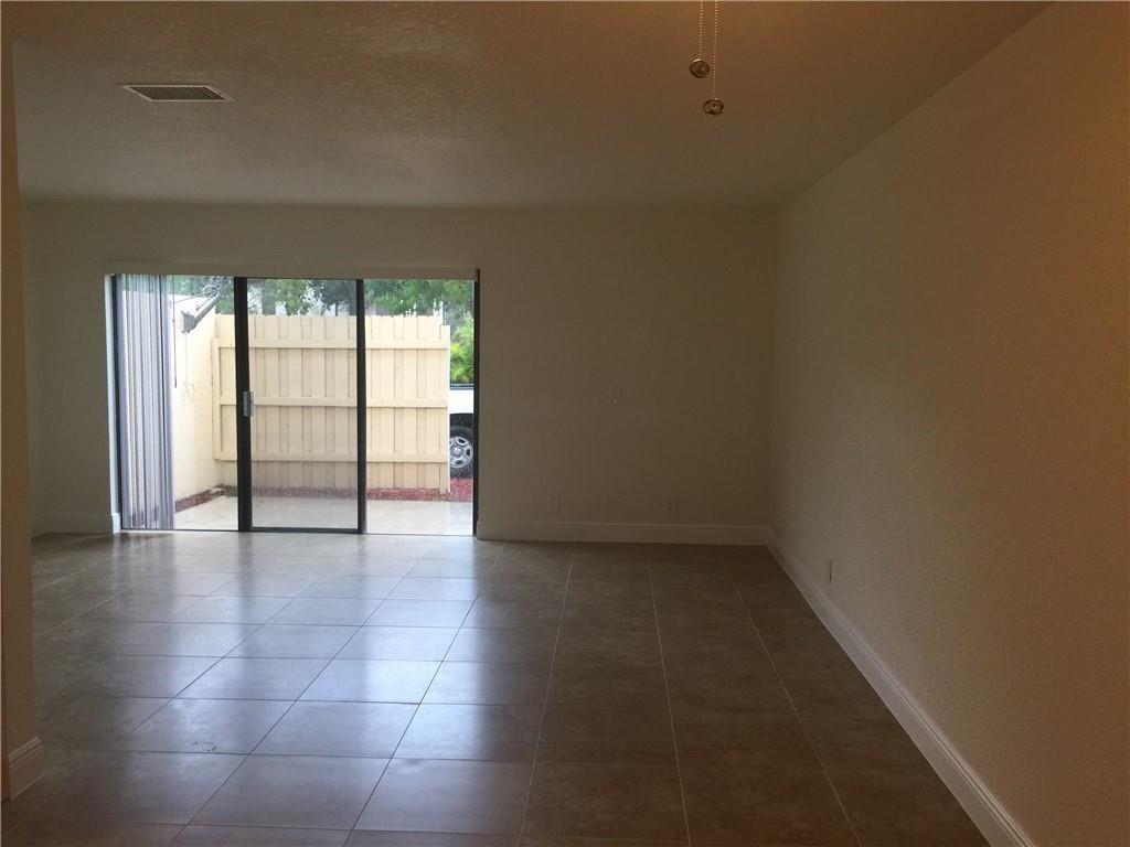 Ver detalles / 0 6800 sq. ft. $ 2025-12-23 0 foto