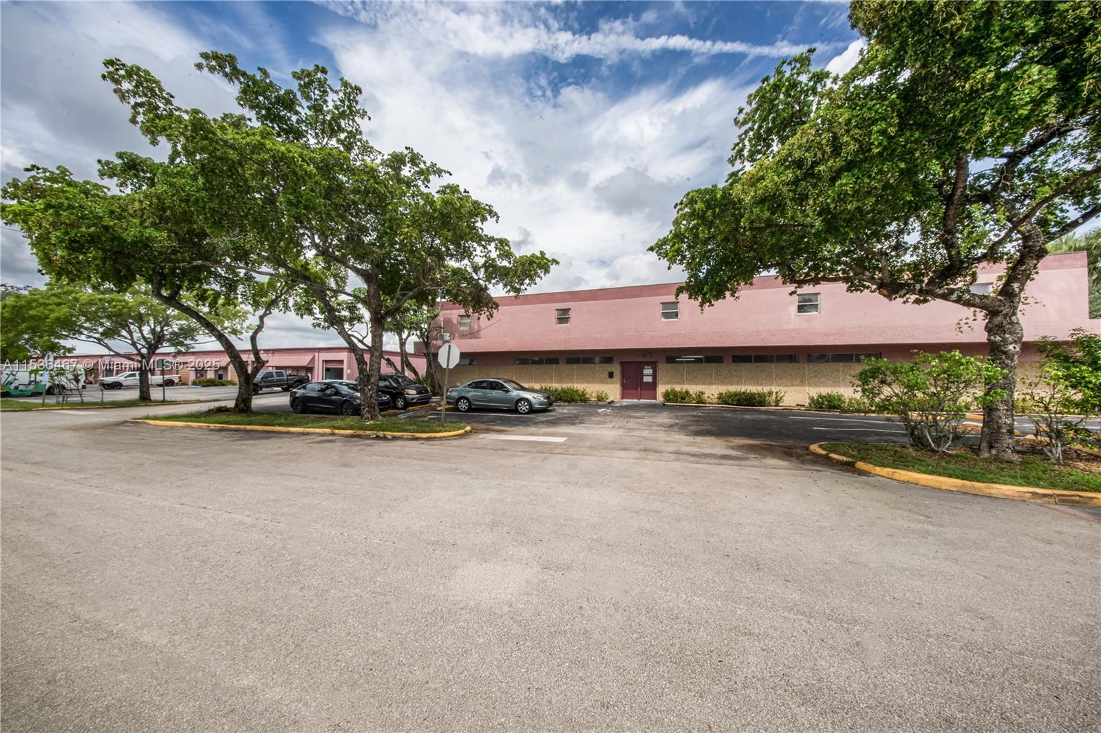 See details / sq. ft. $ 2024-02-20 0 Photo