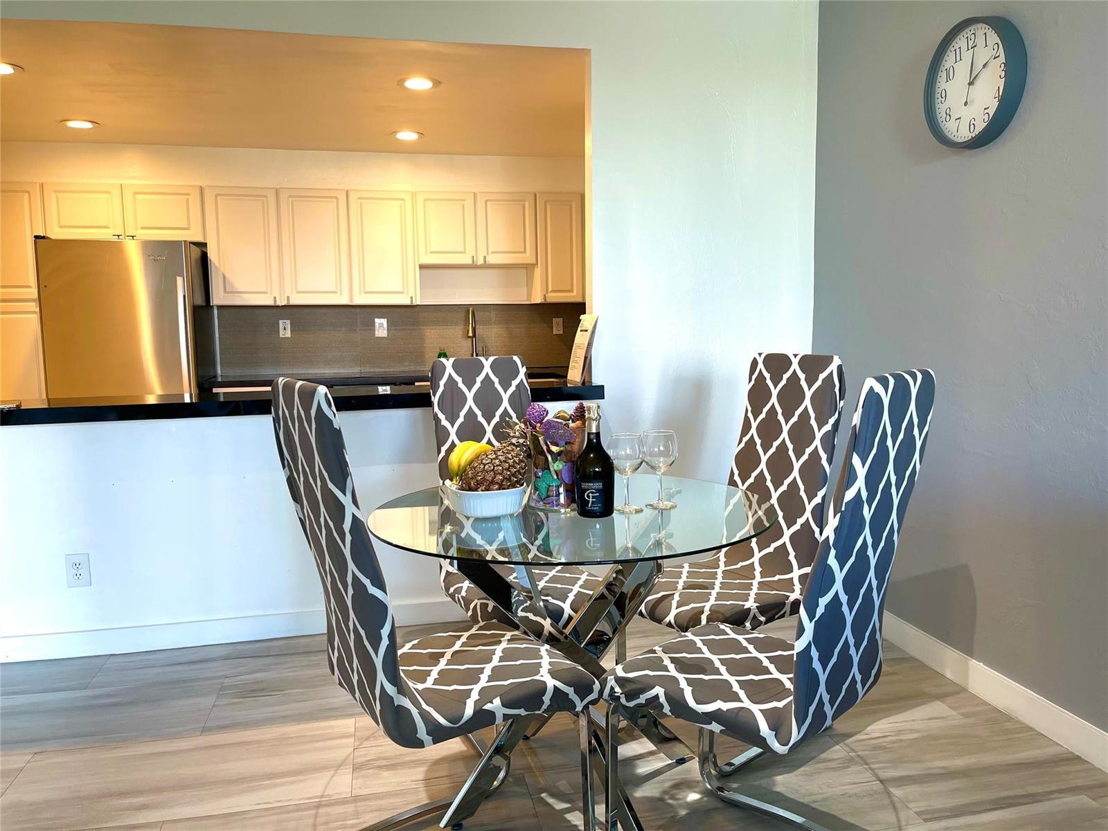   / 0 13785 sq. ft. $ 2026-06-21 0 foto