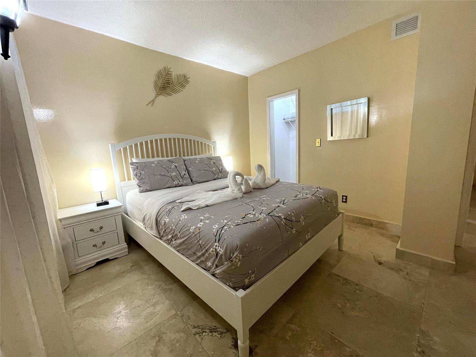   / 0 13785 sq. ft. $ 2026-06-21 0 foto