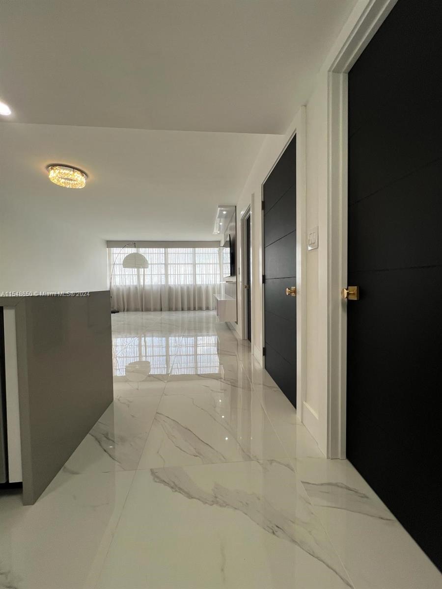 Ver detalles 1101W 1 / 1 801 sq. ft. $ 2024-09-18 0 foto