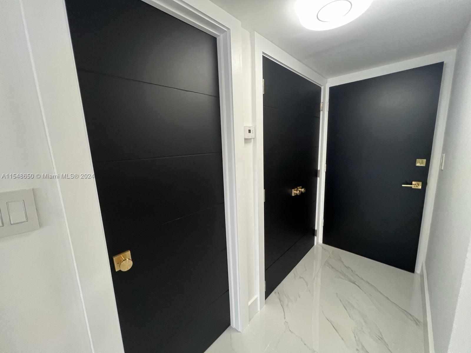 Ver detalles 1101W 1 / 1 801 sq. ft. $ 2024-09-18 0 foto