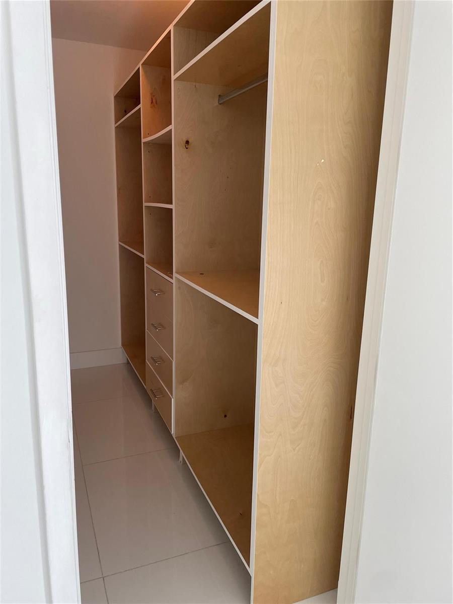 Ver detalles 502 3 / 1979 sq. ft. $ 2026-05-11 0 foto