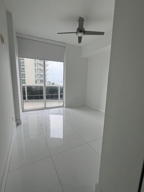 Ver detalles 502 3 / 1979 sq. ft. $ 2026-05-11 0 foto