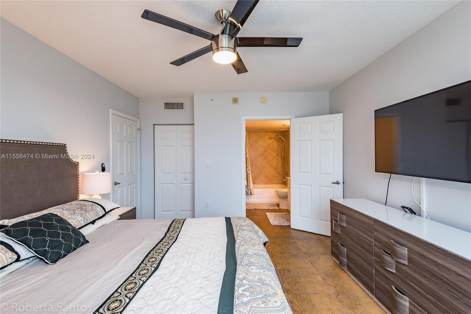 Photo of 2080 Ocean Dr #602, Hallandale Beach, Florida, 33009 -