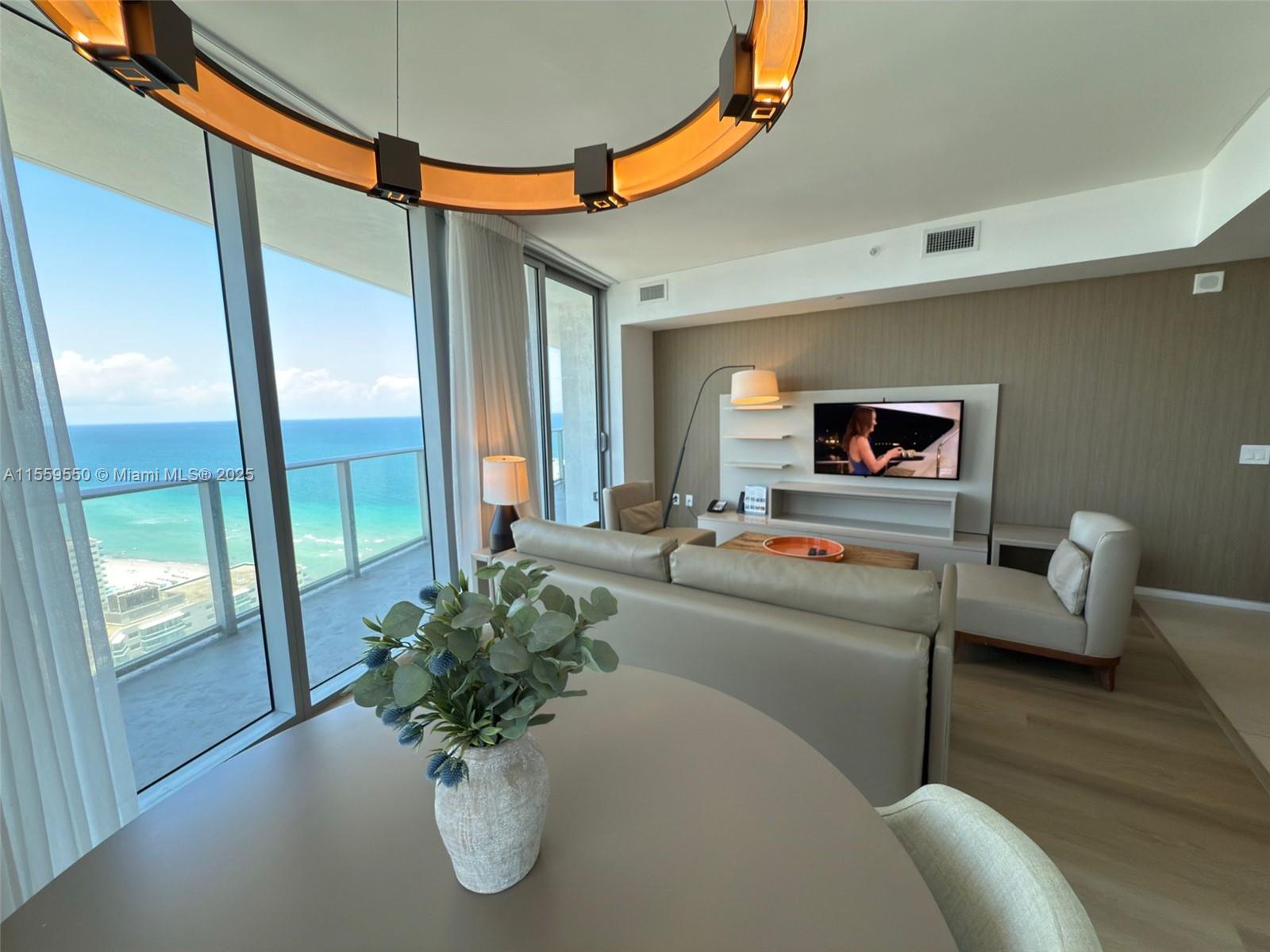 See details 2012 1 / 1 869 sq. ft. $ 2024-03-28 0 Photo