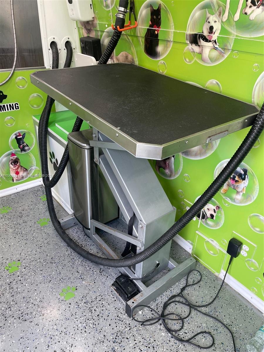 See details / sq. ft. $ 2024-04-15 0 Photo