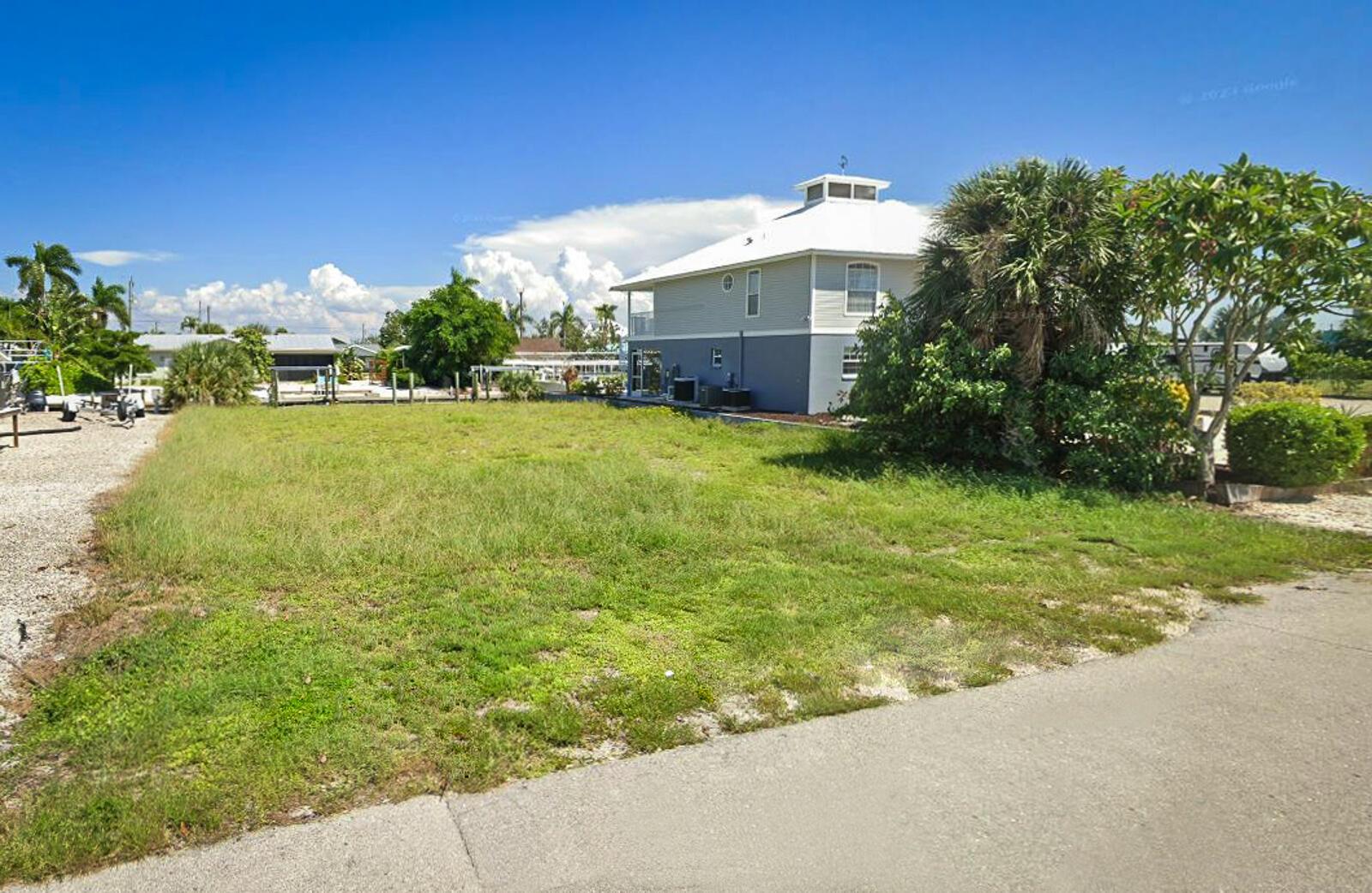 See details / 0 sq. ft. $ 2026-04-27 0 Photo