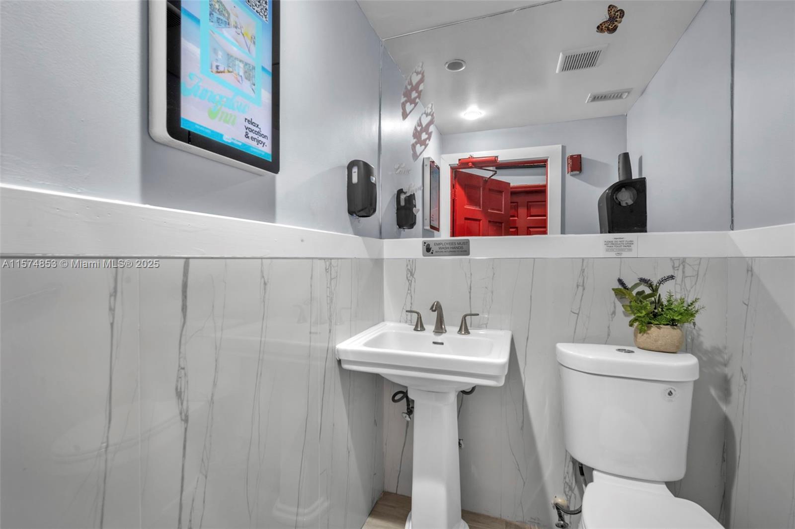 See details / sq. ft. $ 2025-07-21 0 Photo