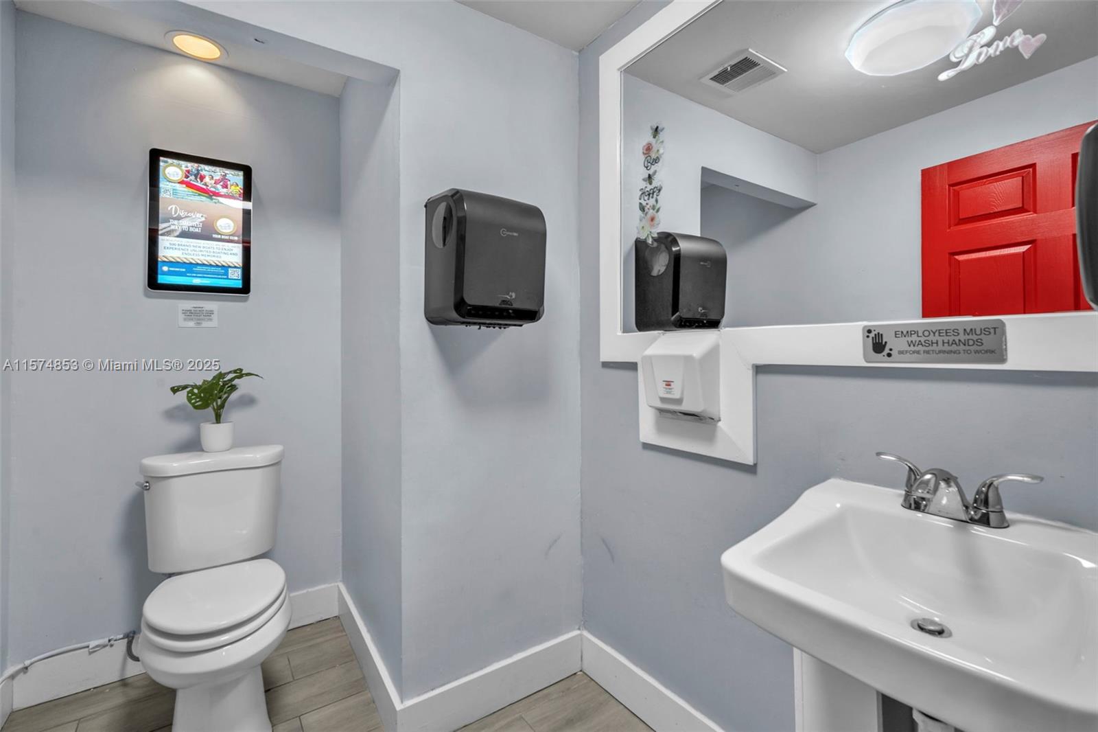 See details / sq. ft. $ 2025-07-21 0 Photo
