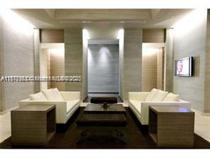 See details 3001 3 / 3 2065 sq. ft. $ 2025-10-21 0 Photo
