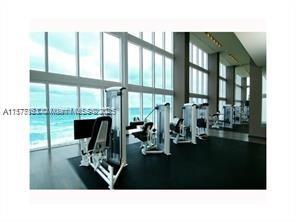 See details 3001 3 / 3 2065 sq. ft. $ 2025-10-21 0 Photo
